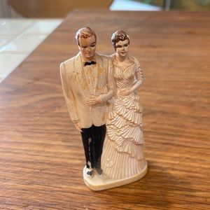 Vintage 1950s bride and groom cake topper